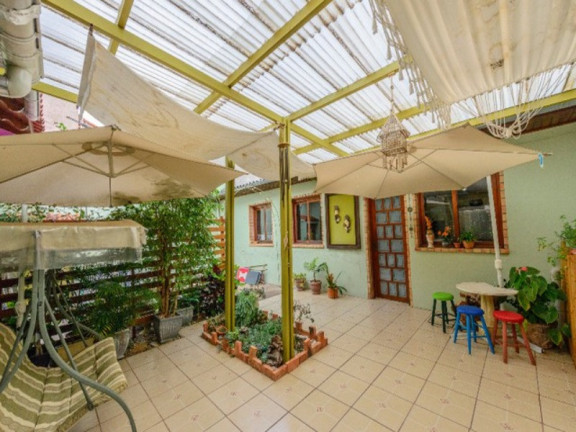 Imagem Casa com 5 Quartos à Venda, 290 m² em Jardim Itu - Porto Alegre