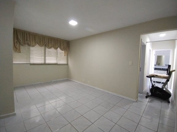 Imagem Apartamento com 2 Quartos à Venda, 84 m² em Centro - Florianópolis