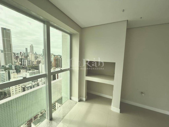 Imagem Apartamento com 4 Quartos à Venda, 140 m² em Centro - Balneário Camboriú