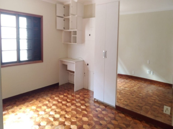 Imagem Casa com 3 Quartos para Alugar, 250 m² em Jardim Das Laranjeiras - São Paulo