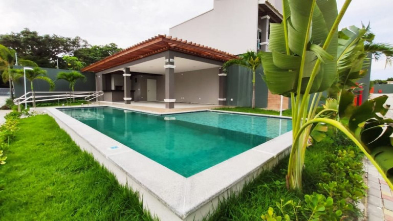 Imagem Casa com 3 Quartos à Venda, 84 m² em Lagoa Redonda - Fortaleza