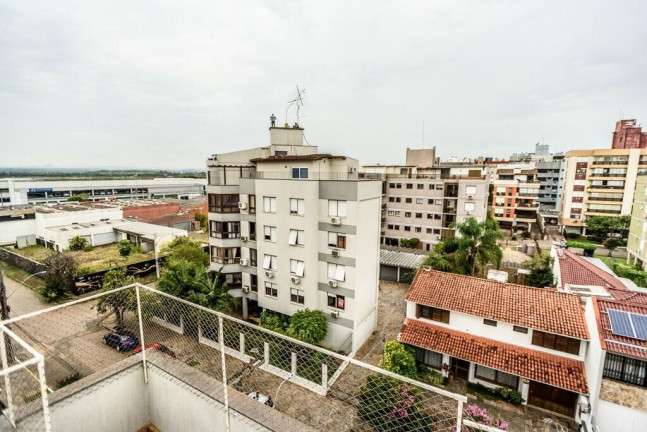 Imagem Apartamento com 3 Quartos à Venda, 241 m² em Jardim Lindóia - Porto Alegre