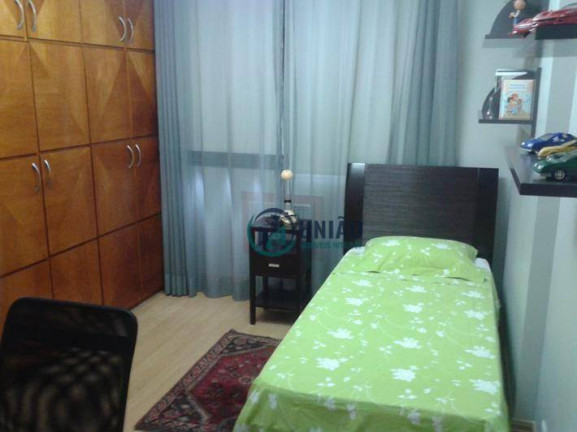 Imagem Apartamento com 4 Quartos à Venda, 280 m² em Icaraí - Niterói