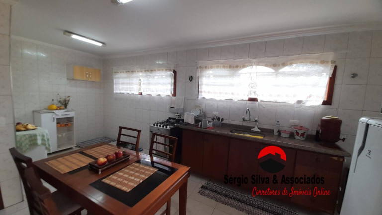Imagem Casa com 3 Quartos à Venda, 2 m² em Descansópolis - Campos Do Jordão