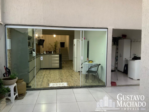 Imagem Casa com 3 Quartos à Venda, 215 m² em Jardim Belvedere - Volta Redonda