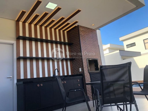Imagem Casa com 3 Quartos à Venda, 180 m² em Santa Regina - Camboriú