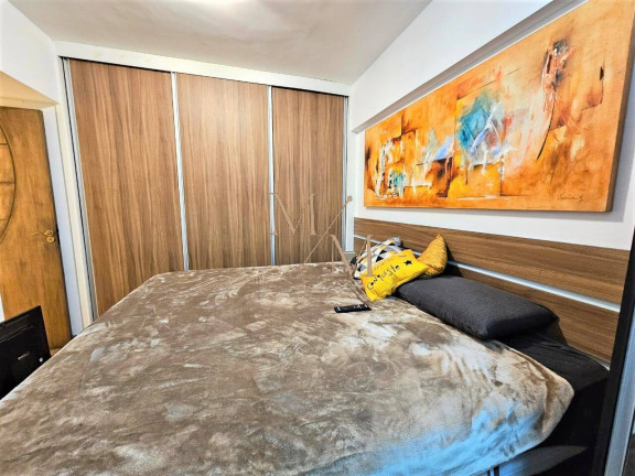 Imagem Apartamento com 2 Quartos à Venda, 67 m² em Encruzilhada - Santos