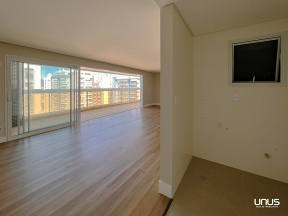 Imagem Apartamento com 3 Quartos à Venda, 163 m² em Kobrasol - São José