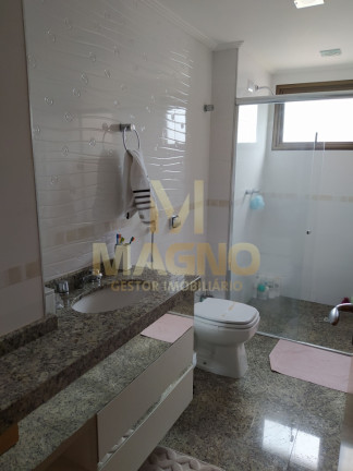 Imagem Apartamento com 3 Quartos à Venda, 184 m² em Centro - Cascavel