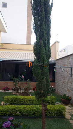Imagem Casa com 3 Quartos à Venda, 276 m² em Jardim Carolina - Poços De Caldas