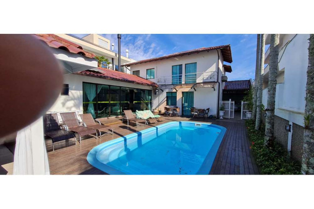 Imagem Casa com 4 Quartos à Venda, 450 m² em Jurerê Internacional - Florianópolis
