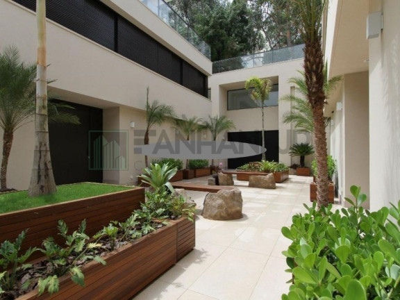 Casa com 4 Quartos à Venda, 1.350 m² em Jardim Europa - São Paulo