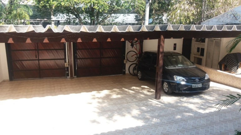 Imagem Casa com 4 Quartos à Venda, 258 m² em Interlagos - São Paulo