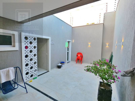 Casa com 4 Quartos à Venda, 200 m² em Sapiranga - Fortaleza