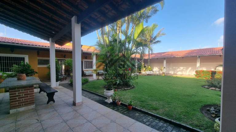 Imagem Casa com 6 Quartos à Venda, 605 m² em Jardim Ritamar - Itanhaém