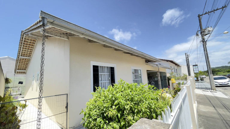 Imagem Casa com 3 Quartos à Venda, 335 m² em Centro - Barra Velha