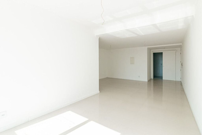 Apartamento com 3 Quartos à Venda, 101 m² em Vila Ipiranga - Porto Alegre