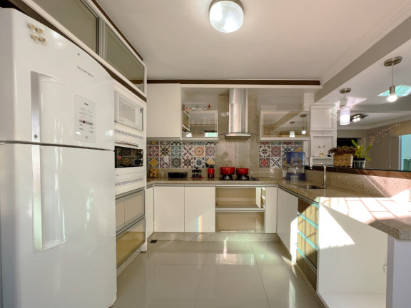 Imagem Casa com 4 Quartos à Venda, 290 m² em Estreito - Florianópolis