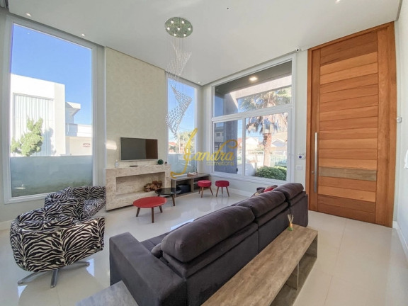 Imagem Casa com 3 Quartos à Venda, 200 m² em Centro - Xangri-la