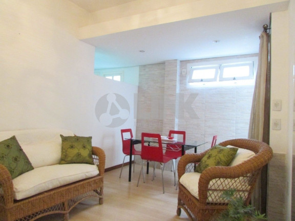 Imagem Apartamento com 2 Quartos à Venda, 44 m² em Moinhos De Vento - Porto Alegre