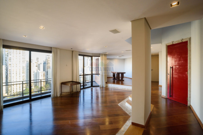 Apartamento com 3 Quartos à Venda ou Locação, 590 m² em Pacaembu - São Paulo