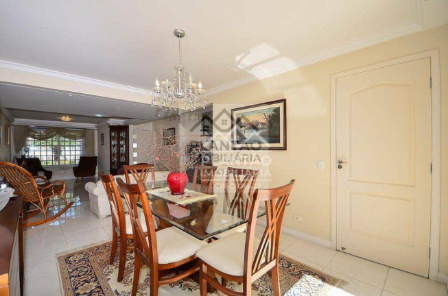 Foto do imóvel: Sobrado com 3 Quartos à Venda ou Locação, 189 m² em Boa Vista - Curitiba