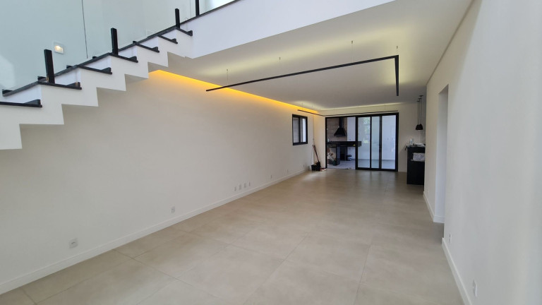Imagem Casa com 3 Quartos à Venda, 260 m² em Recanto Dos Eucaliptos - São José Dos Campos
