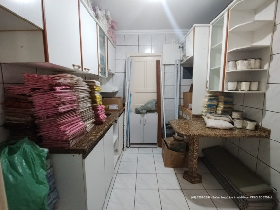 Imagem Apartamento com 2 Quartos à Venda, 70 m² em Centro - Florianópolis