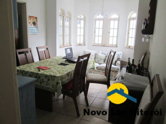 Imagem Casa com 6 Quartos à Venda, 400 m² em Centro - São Pedro Da Aldeia