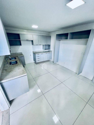 Imagem Apartamento com 3 Quartos à Venda, 216 m² em Jóquei - Teresina