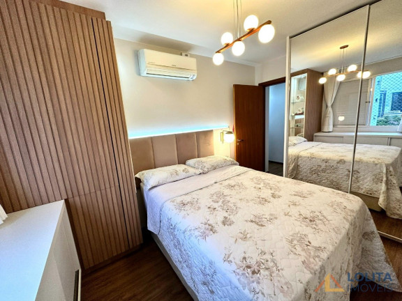 Imagem Apartamento com 2 Quartos à Venda, 76 m² em Centro - Florianopolis