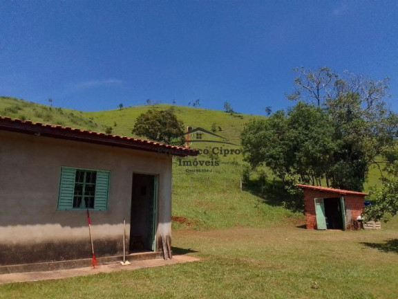 Imagem Imóvel com 1 Quarto à Venda, 121.000 m² em Guaranjanga - Cunha