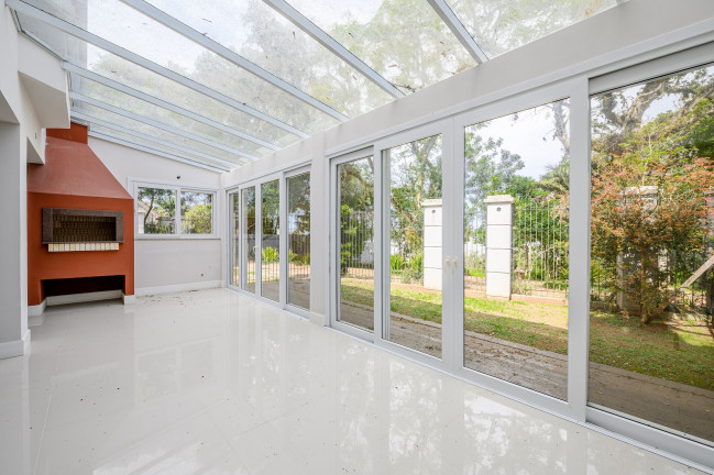 Imagem Imóvel com 3 Quartos à Venda, 409 m² em Vila Assunção - Porto Alegre