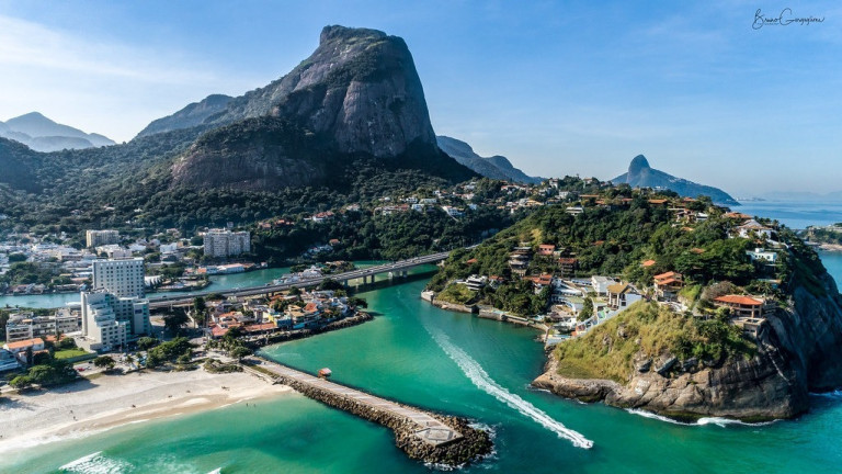 Imagem Casa de Condomínio com 4 Quartos à Venda,  em Barra Da Tijuca - Rio De Janeiro