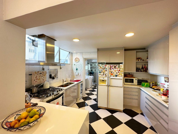 Imagem Apartamento com 2 Quartos à Venda, 300 m² em Jardim América - São Paulo