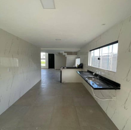 Foto do imóvel: Casa com 4 Quartos à Venda, 240 m² em Catu De Abrantes (abrantes) - Camaçari