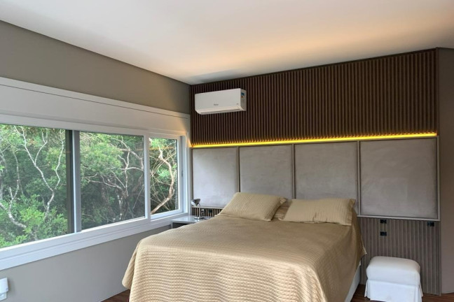 Imagem Casa de Condomínio com 4 Quartos à Venda, 381 m² em Campeche - Florianópolis