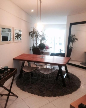 Imagem Apartamento com 3 Quartos à Venda, 105 m² em Jardim Las Palmas - Guarujá