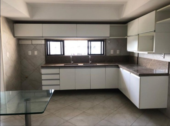 Apartamento com 4 Quartos à Venda, 218 m² em Cabo Branco - João Pessoa