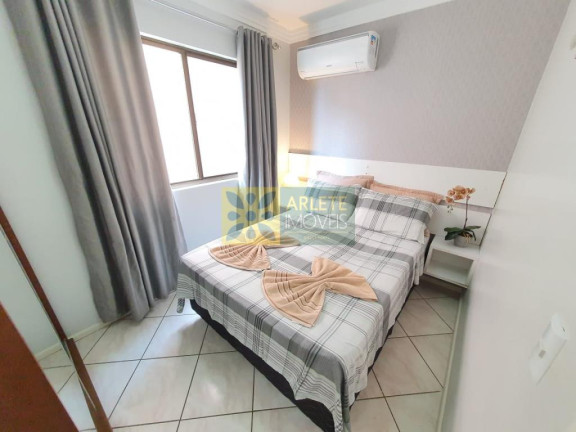 Imagem Apartamento com 3 Quartos para Alugar ou Temporada, 90 m² em Centro - Bombinhas