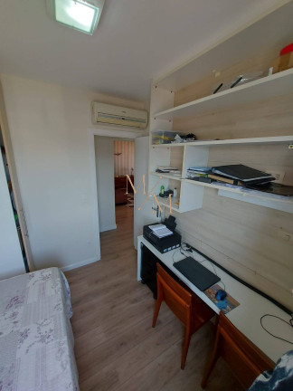 Imagem Apartamento com 3 Quartos à Venda, 89 m² em Gonzaga - Santos