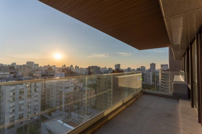 Apartamento com 3 Quartos à Venda, 269 m² em Rio Branco - Porto Alegre