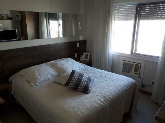 Apartamento com 3 Quartos à Venda, 96 m² em Moinhos De Vento - Porto Alegre