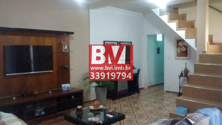 Imagem Casa com 4 Quartos à Venda, 276 m² em Penha Circular - Rio De Janeiro