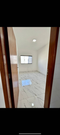 Imagem Casa com 2 Quartos à Venda, 68 m² em Goiânia