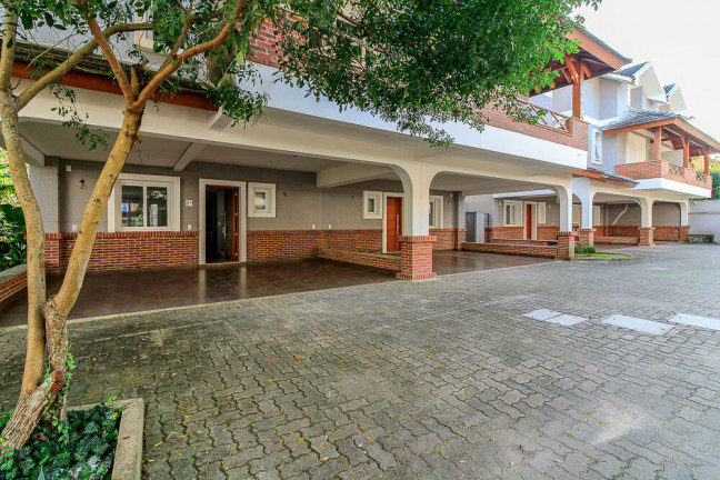 Imagem Imóvel com 3 Quartos à Venda, 347 m² em Vila Assunção - Porto Alegre
