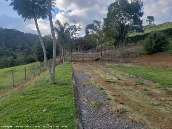 Imagem Chácara com 2 Quartos à Venda, 320 m² em Taquari - Caldas