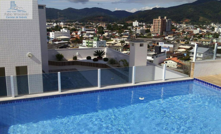 Imagem Apartamento com 2 Quartos à Venda, 77 m² em Centro - Camboriú