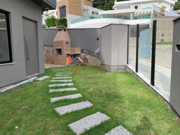 Imagem Casa com 3 Quartos à Venda, 270 m² em Itacorubi - Florianópolis