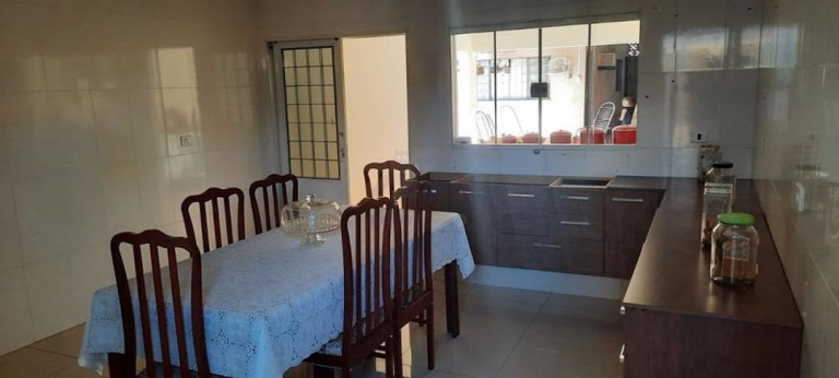 Imagem Casa com 3 Quartos à Venda, 185 m² em Centro - Guararapes